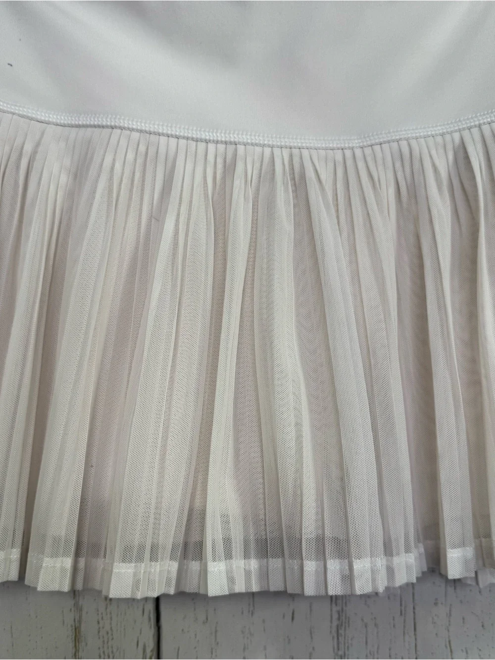 IBKUL White Pleated Tennis Golf Skort Athleisure Coquette Balletcore Sporty L